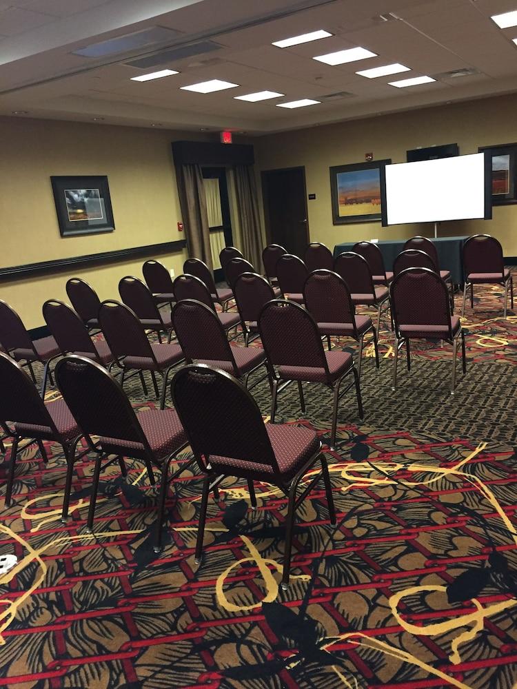 Hampton Inn & Suites Bismarck Northwest Luaran gambar