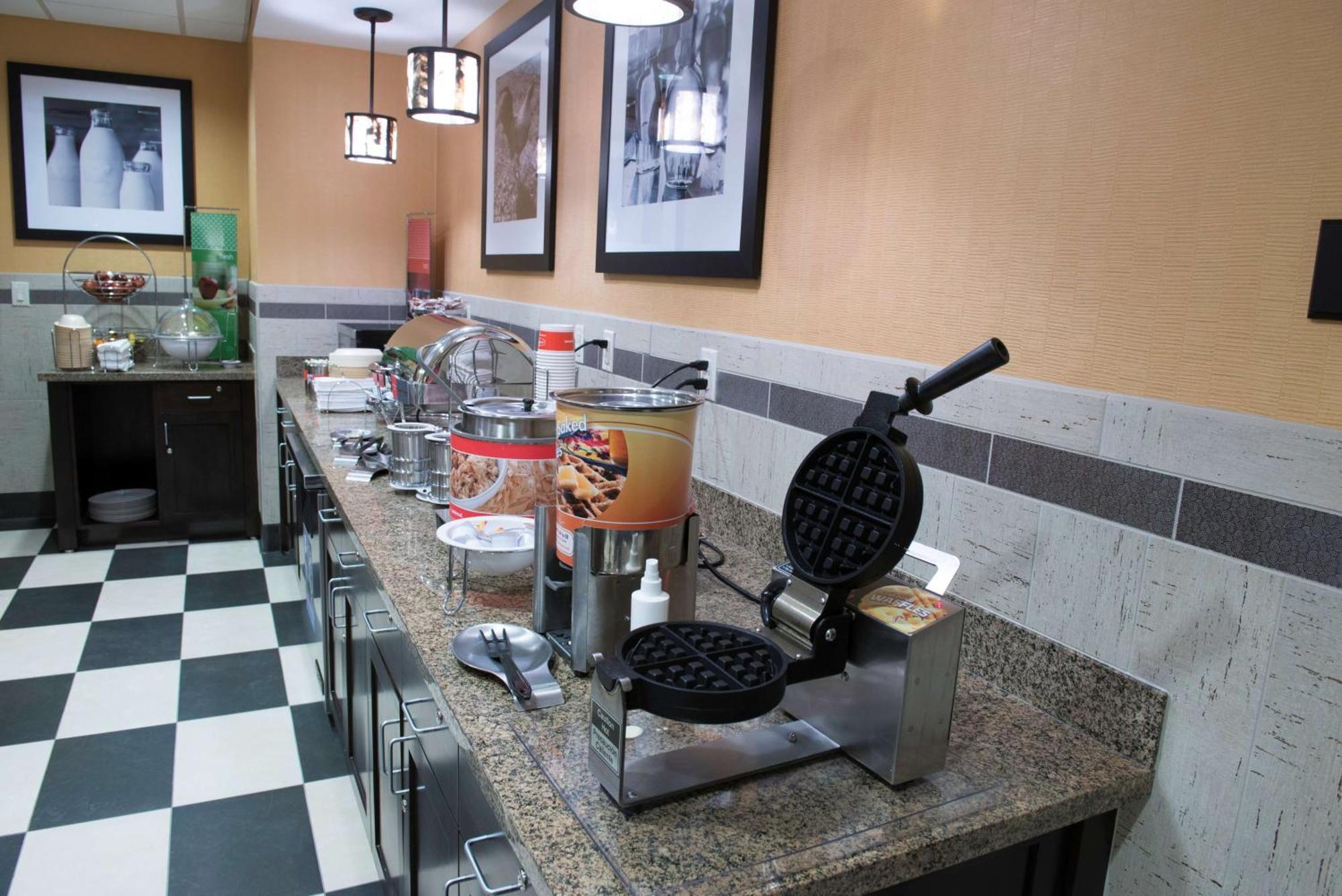Hampton Inn & Suites Bismarck Northwest Luaran gambar