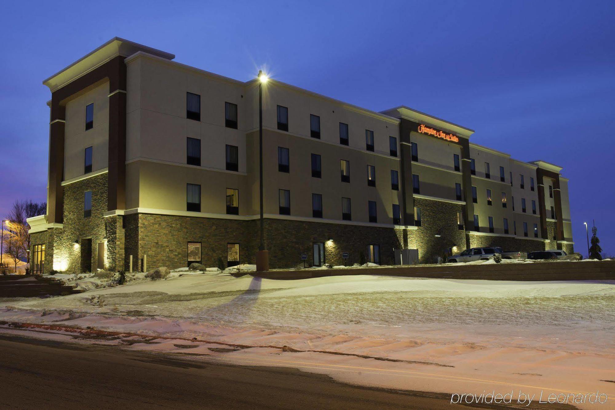 Hampton Inn & Suites Bismarck Northwest Luaran gambar